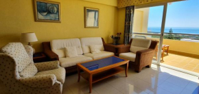 Corner Sea View Penthouse with 95m² terraces, Artola